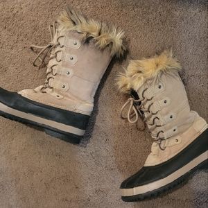 Rugged Exposure SUPER warm Snow & Hiking Boots size 9